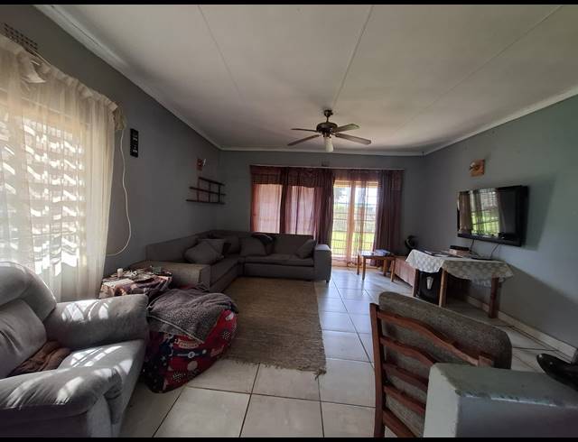 3 BEDROOM HOUSE FOR SALE IN STRUBENVALE